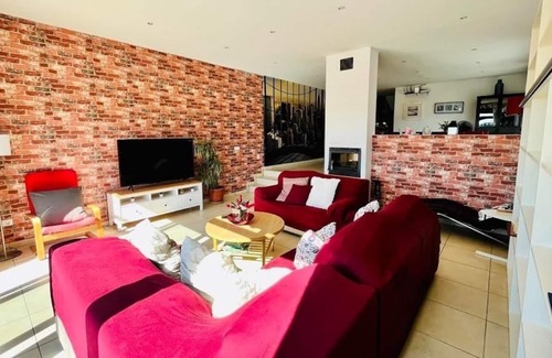 Valdeaveruelo Villa | Villa at 45 km from Madrid / El Sitio de Pepe