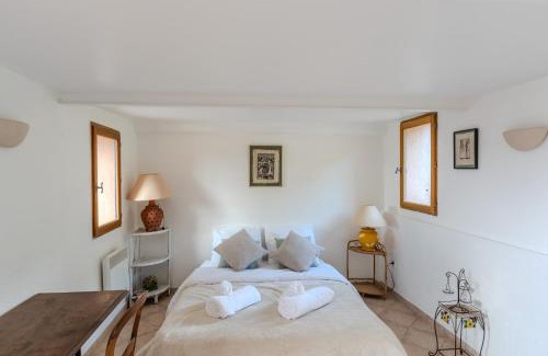 Bagnols-en-Foret Villa | Villa authentique