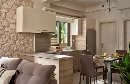 Vlicho Villa | Villa 'Avesta Private Villas - Niovi' with Sea View, Private Pool and Air Conditioning
