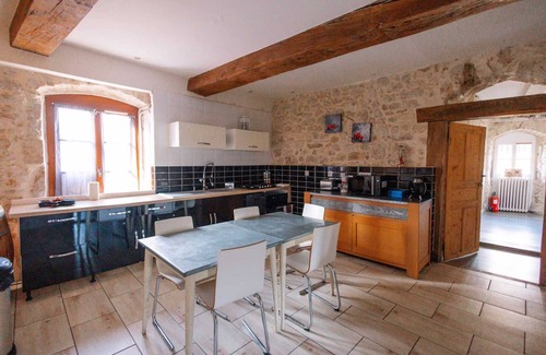 Groslee-Saint-Benoit Villa | Villa Bacchus at the water's edge