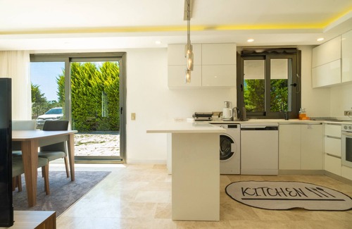 Bitez Villa | Villa Bitez With Private Pool and Close to the Beach