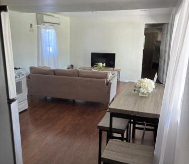 Flowing Well Neighborhood House | Villa Bonita