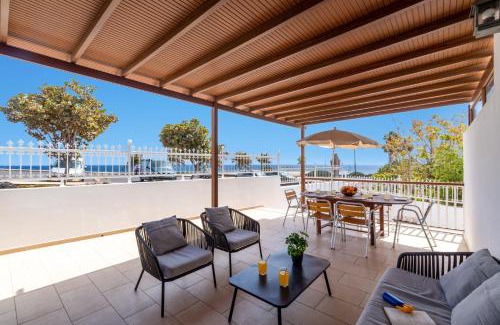 Matagorda Villa | Villa Breezes by Villa Plus