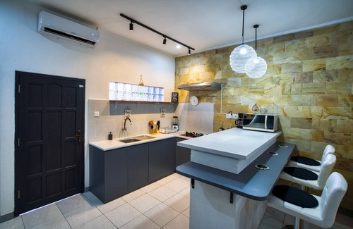 Sawangan Villa | Villa Brezze