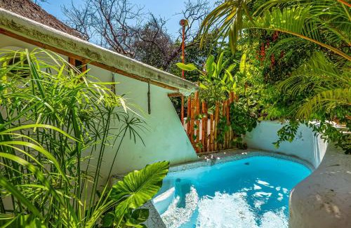 Isla Navidad House | Villa Buganvilia