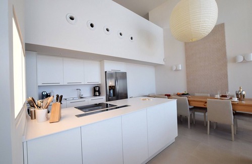 Bolonia Villa | Villa built 2016, heated Pool, jaccuzzi, stunning views.