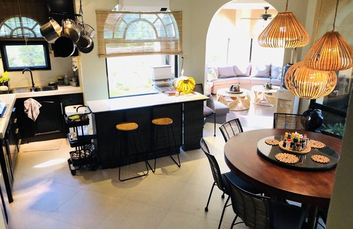 Nasugbu Villa | Villa by the beach