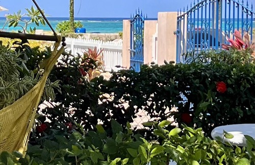 Silver Sands House | VILLA BY THE SEA - Steps from the BEACH - CHEF services included