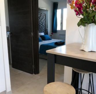 Caremeau Apartment | VILLA CAREMEAU 2