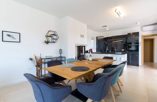 Kastelir Villa | Villa Carimelli with pool and Whirlpool