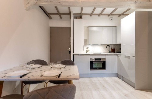 Rouen City Centre Apartment | Villa Caron