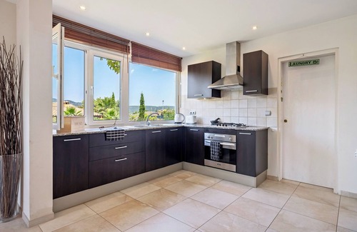 Torrelles de Foix Villa | Villa 'Casa Del Vino' with Mountain View, Private Pool and Wi-Fi