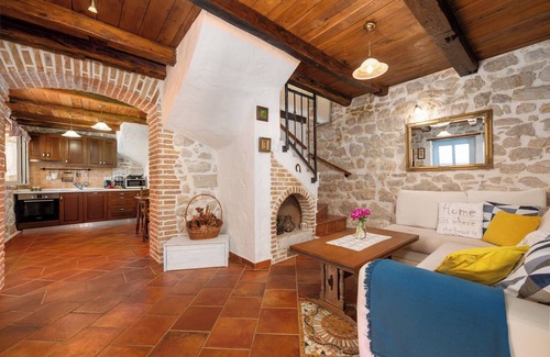 Dracevac Villa | Villa Casa Olga for 4-6 persons, with pool and a beautiful garden, near Porec