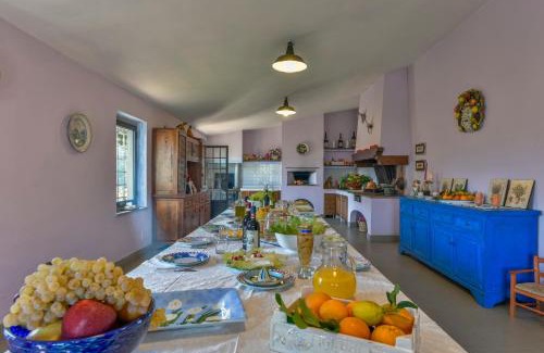 Casalguidi Villa | Villa Casalguidi by PosarelliVillas