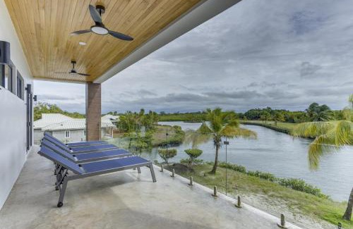 Cocoplum Villa | Villa Cascada at Beyond the Blue