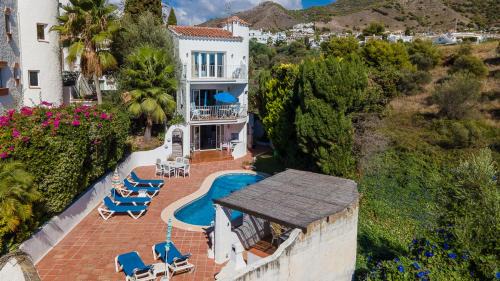 Chimenea Villa | Villa Chimenea with pool and lovely garden