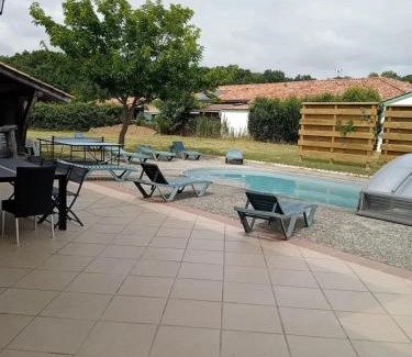 Sainte-Marie-de-Gosse Villa | Villa confortable avec piscine privée à Sainte-Marie-de-Gosse, 180 m²