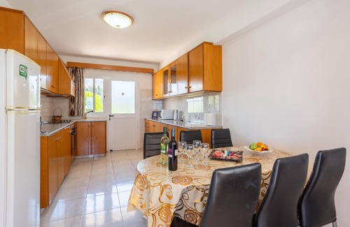 Ayia Marina Chrysochous Villa | Villa Sotiroula - Three Bedroom Villa, Sleeps 6