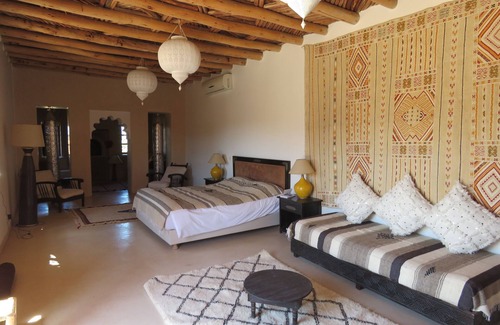 Oumnass Villa | Villa Dar Erka 4 comfortable rooms near Marrakech exclusively