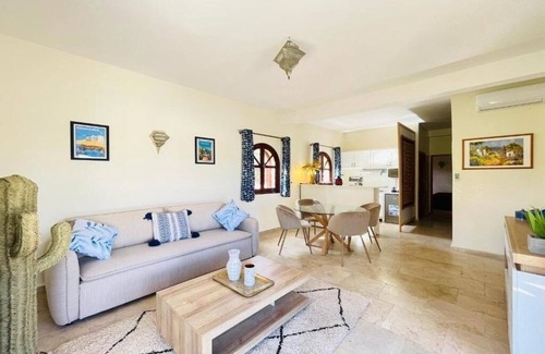 Ounagha Villa | Villa Dar Yobedi in Essaouira, swimming pool, hammam, ideal for families & groups