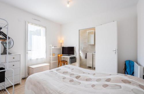 Curzon House | Villa de Céline