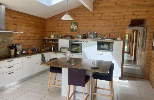 Pibrac Villa | Villa de charme en bois avec Piscine privée calme et proche de Toulouse
