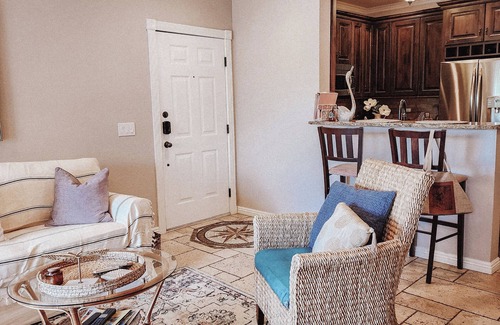 Oro Valley Condo | "Villa de Lamour™" Luxury Resort Vibes