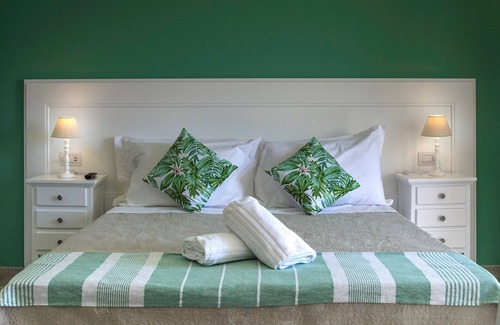 Leporano Bed & Breakfast | Villa de Lua Boutique Hotel