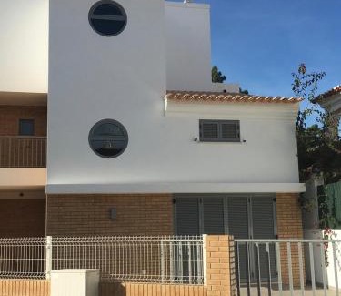 Retur House | Villa de vacances 3 chambres et 6 couchages max. à proximité de mer à Praia Verde Algarve
