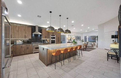 Arrowhead Lakes House | Villa del Sol - Beautiful Retreat Heated Pool & Hot Tub