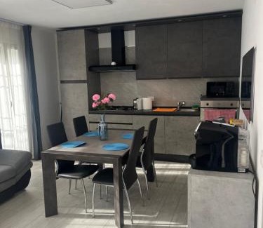 Zona XXX Castel Fusano Apartment | Villa Delfina