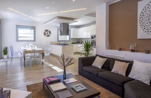 Chiesanuova Villa | Villa Delle Ginestre 9+2, Emma Villas