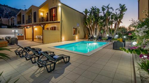 Valderice Villa | Villa delle Sirene 6, Emma Villas
