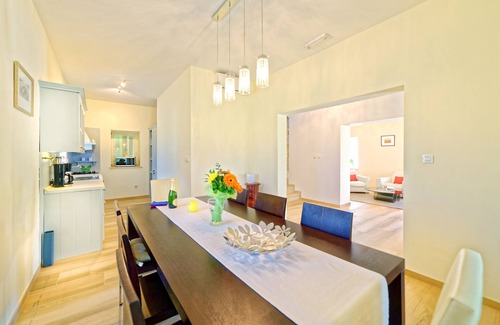 Motovun Villa | Villa Demetra with infinity pool,8 persons, spectacular view of Motovun