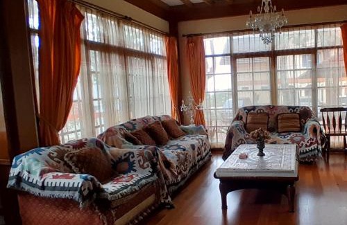 Parongpong Villa | Villa Dinar Tulip VIB