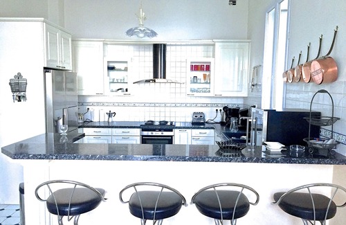 Mont Boron Villa | Villa Dracoena. Belle Epoque villa with great sea view. Heated pool.