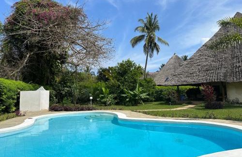 Galu Beach Villa | Villa Dream