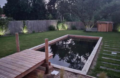Saint Laurent de la Pree Bed & Breakfast | Villa du Bois des Écureuils