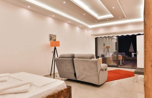 Sarıbelen House | Villa Duruk 1 bed villa with pool, breakfast included