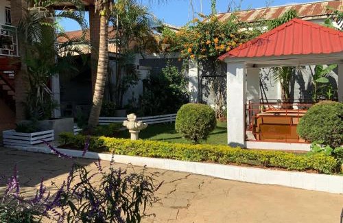 Ambohibao Villa | Villa Eden Wood