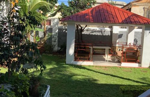 Ambohibao Villa | Villa Eden Wood