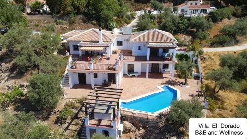 Competa Bed & Breakfast | Villa El Dorado B&B and Wellness
