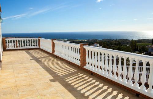 Velez-Malaga Villa | Villa El Palomar Azul with pool and sea view