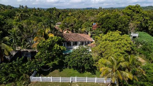 Morakatiyara Villa | Villa Elise on Mawella beach