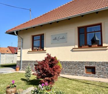 Novy Saldorf-Sedlesovice Apartment | Villa Emilia