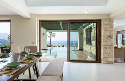 Kissamos Villa | Villa Emilia I Luxury, amazing seaview, heated pool