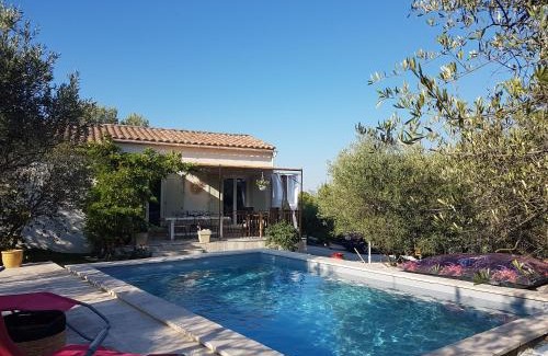 Beaucaire Villa | Villa en Provence piscine au calme entre Arles Nîmes Avignon