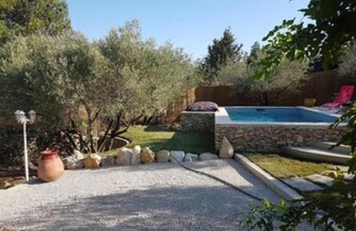 Beaucaire Villa | Villa en Provence piscine au calme entre Arles Nîmes Avignon