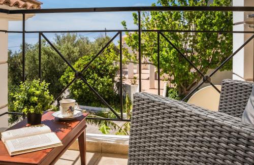 Ratzakli Villa | Villa Evita
