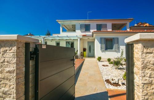Đuba Villa | Villa Family Paris